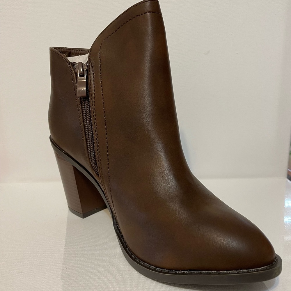 TrendSup Collection Buffy - 20 Side Zipper Chunky Stacked Heel Booties - Picture 3 of 5